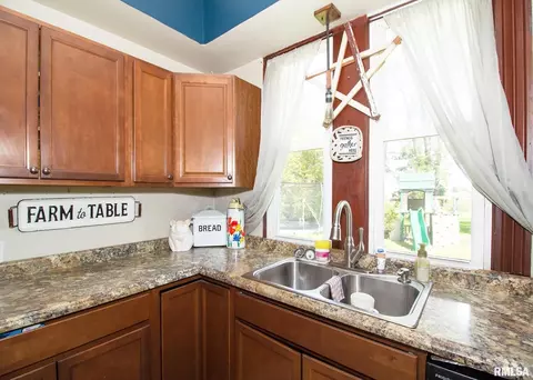 12780 E 2200th St, Atkinson, IL 61235 photo 21