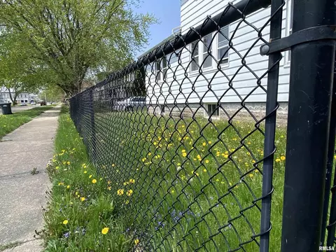 100 N 3rd St, Clinton, IA 52732 photo 21