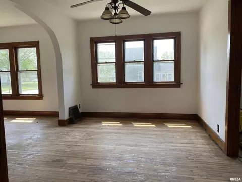 100 N 3rd St, Clinton, IA 52732 photo 7