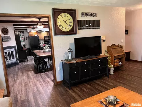 604 Midland Dr, Kewanee, IL 61443 photo 19