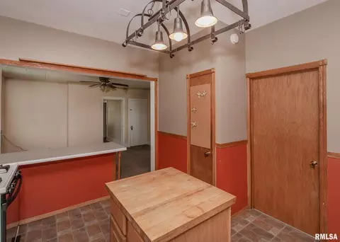 514 16th Ave, Moline, IL 61265 photo 9