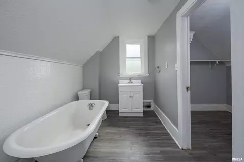 914 25th St, Moline, IL 61265 photo 20