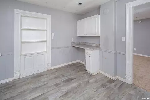 914 25th St, Moline, IL 61265 photo 7