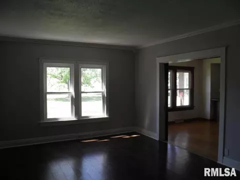 2105 West St, Thomson, IL 61285 photo 5