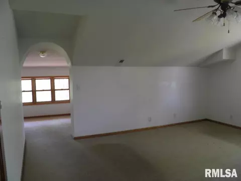 2105 West St, Thomson, IL 61285 photo 10