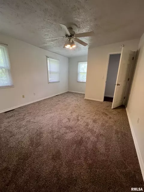 2506 18th St, Moline, IL 61265 photo 7
