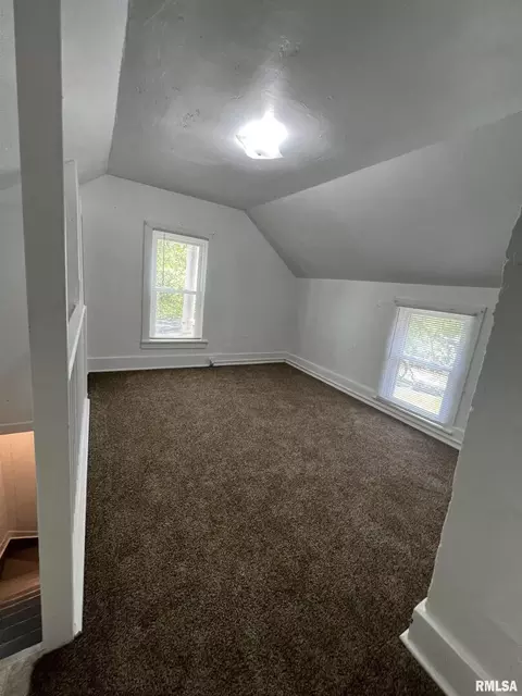 2506 18th St, Moline, IL 61265 photo 9