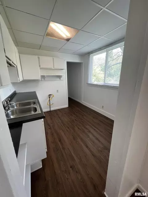 2506 18th St, Moline, IL 61265 photo 6