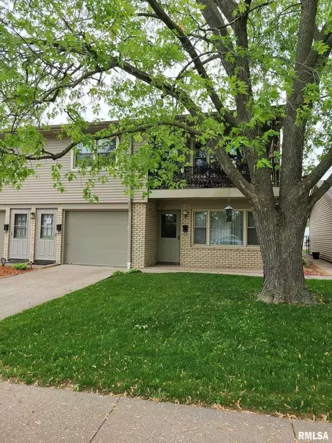 3343 56th St, Moline, IL 61265 photo 4