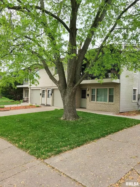 3343 56th St, Moline, IL 61265 photo 2