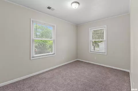 534 37th St, Moline, IL 61265 photo 8