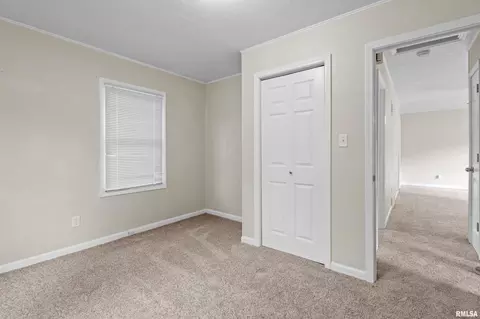 534 37th St, Moline, IL 61265 photo 10