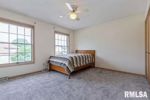3610 72nd St, Moline, IL 61265 photo 23