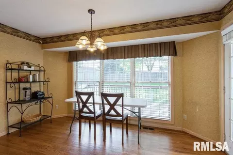 3610 72nd St, Moline, IL 61265 photo 10
