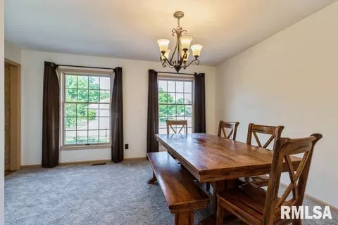 3610 72nd St, Moline, IL 61265 photo 17