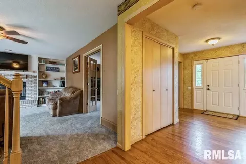 3610 72nd St, Moline, IL 61265 photo 4