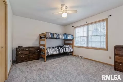 3610 72nd St, Moline, IL 61265 photo 26