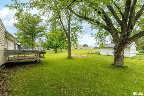218 S Park View Dr, Eldridge, IA 52748 photo 20