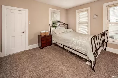 1025 14th Ave, Moline, IL 61265 photo 11