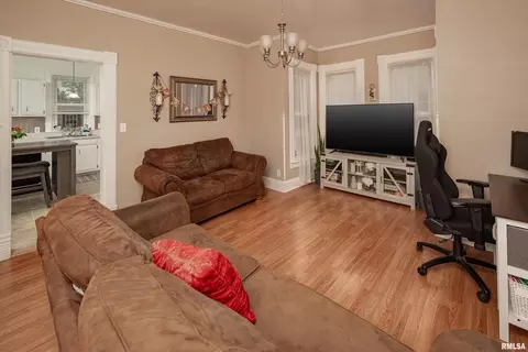 1025 14th Ave, Moline, IL 61265 photo 23