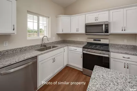 2324 13th St, Silvis, IL 61282 photo 14