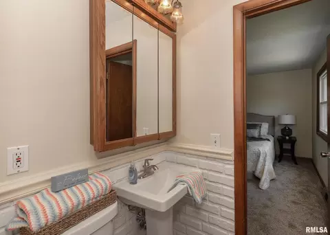 1405 11th St, Silvis, IL 61282 photo 25