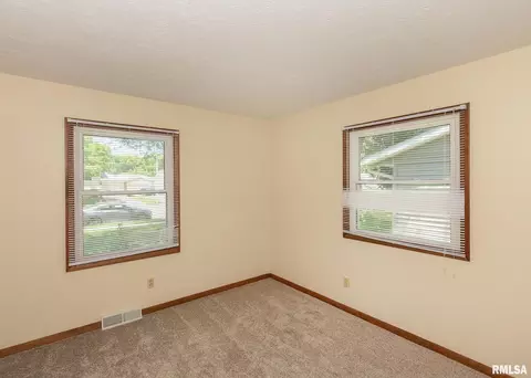 1405 11th St, Silvis, IL 61282 photo 19