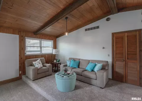 1405 11th St, Silvis, IL 61282 photo 12