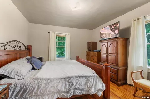 20530 Brady St, Davenport, IA 52806 photo 12