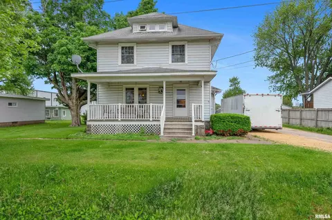 20530 Brady St, Davenport, IA 52806 photo 1