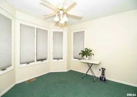 3402 79th St, Moline, IL 61265 photo 21