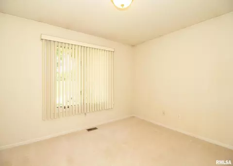 3402 79th St, Moline, IL 61265 photo 14