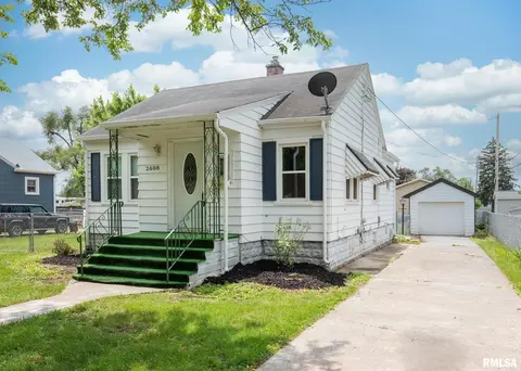 2608 38th Ave, Moline, IL 61265 photo 2