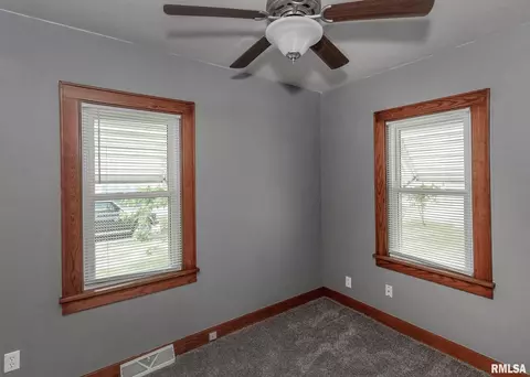 2608 38th Ave, Moline, IL 61265 photo 11