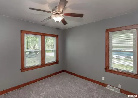 2608 38th Ave, Moline, IL 61265 photo 10