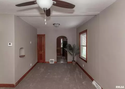 2608 38th Ave, Moline, IL 61265 photo 5