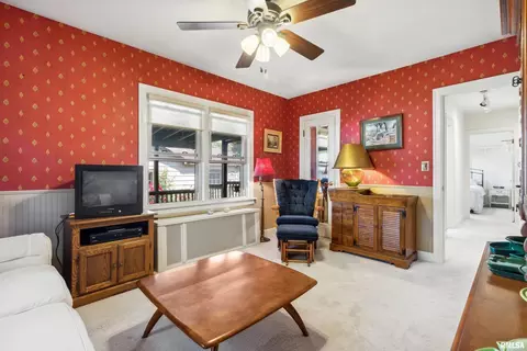 2518 28th St, Moline, IL 61265 photo 17
