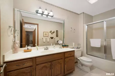 3406 76th St, Moline, IL 61265 photo 17