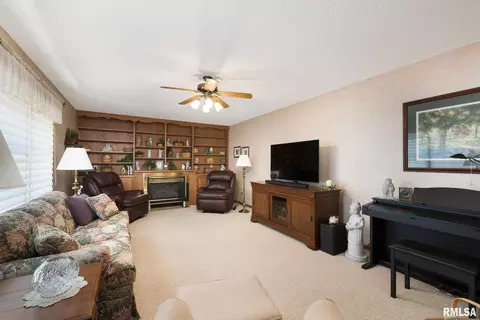 3406 76th St, Moline, IL 61265 photo 15