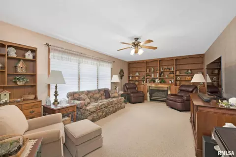 3406 76th St, Moline, IL 61265 photo 16