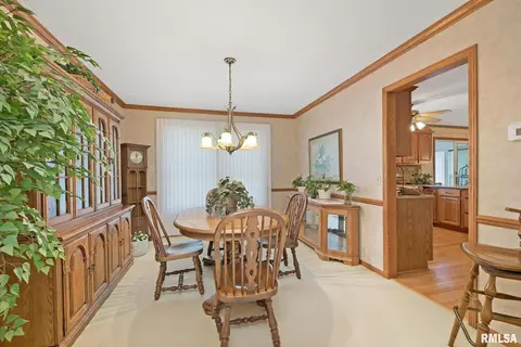 3406 76th St, Moline, IL 61265 photo 7