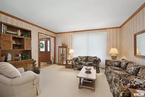 3406 76th St, Moline, IL 61265 photo 8