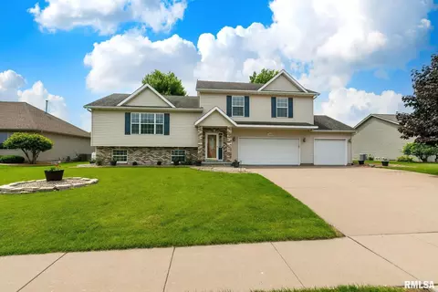 1209 W Maple St, Eldridge, IA 52748 photo 1