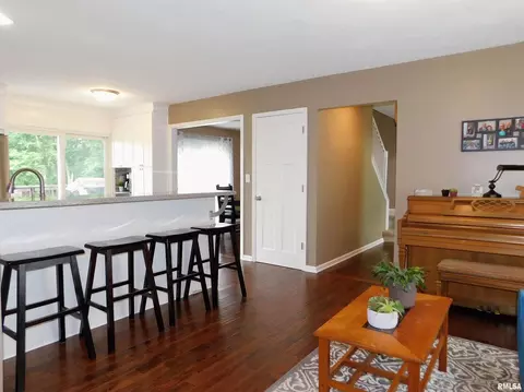 5111 34th Ave, Moline, IL 61265 photo 18