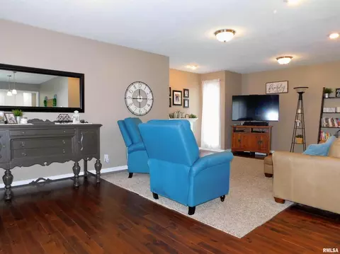 5111 34th Ave, Moline, IL 61265 photo 6