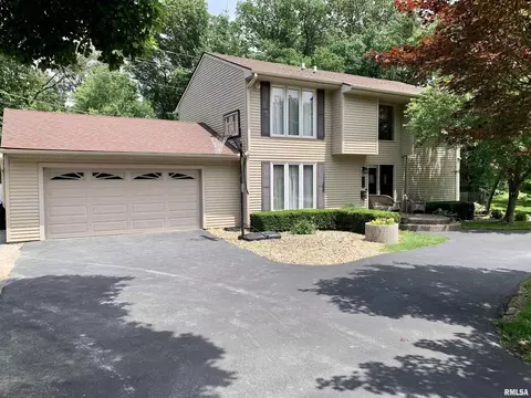 5111 34th Ave, Moline, IL 61265 photo 2