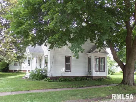 201 N Park St, Alpha, IL 61413 photo 2