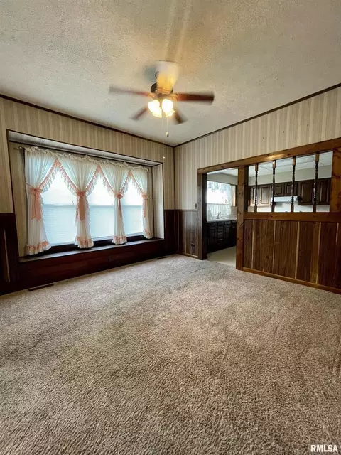 1004 S 12th St, Herrin, IL 62948 photo 9