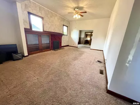 1004 S 12th St, Herrin, IL 62948 photo 5