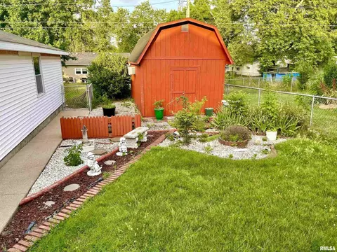 1004 S 12th St, Herrin, IL 62948 photo 22